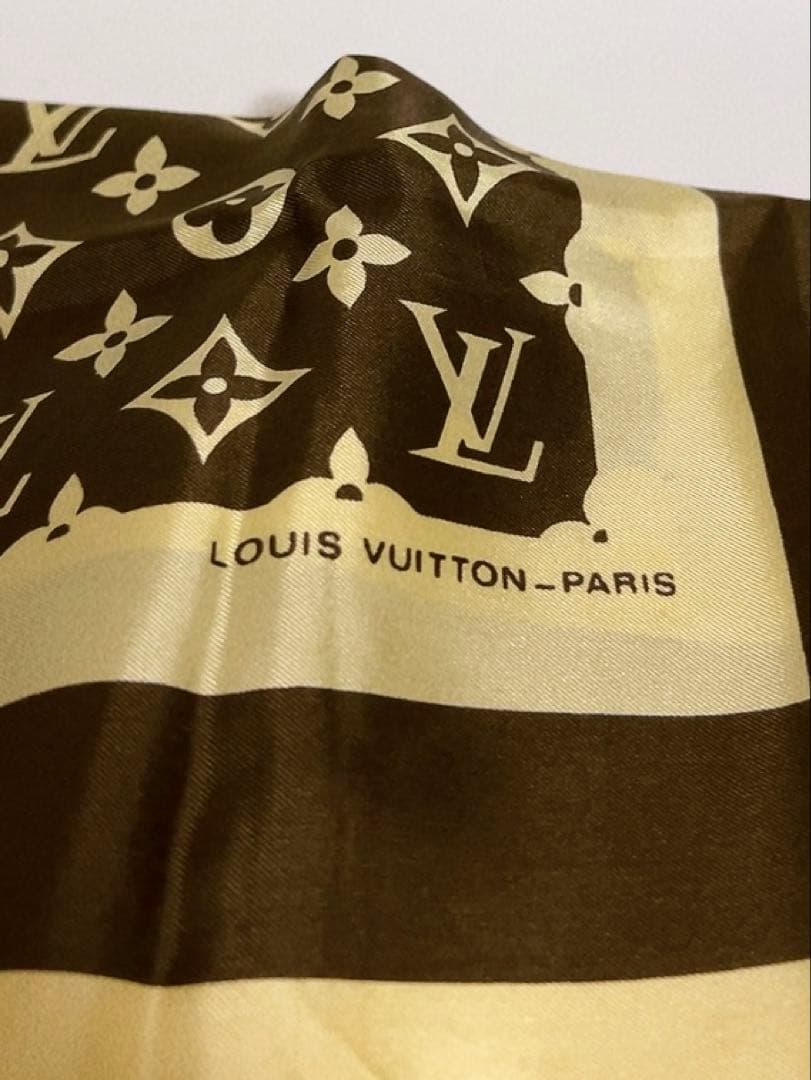 ルイヴィトン　LOUIS VUITTON スカーフ　モノグラム　ブラウン