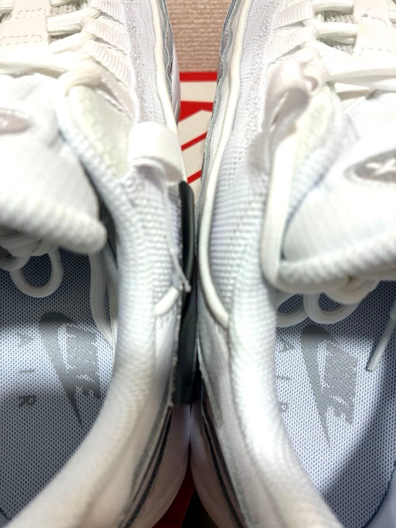 【新品未使用】NIKE AIRMAX 95 ESSENTIAL 26.5㎝