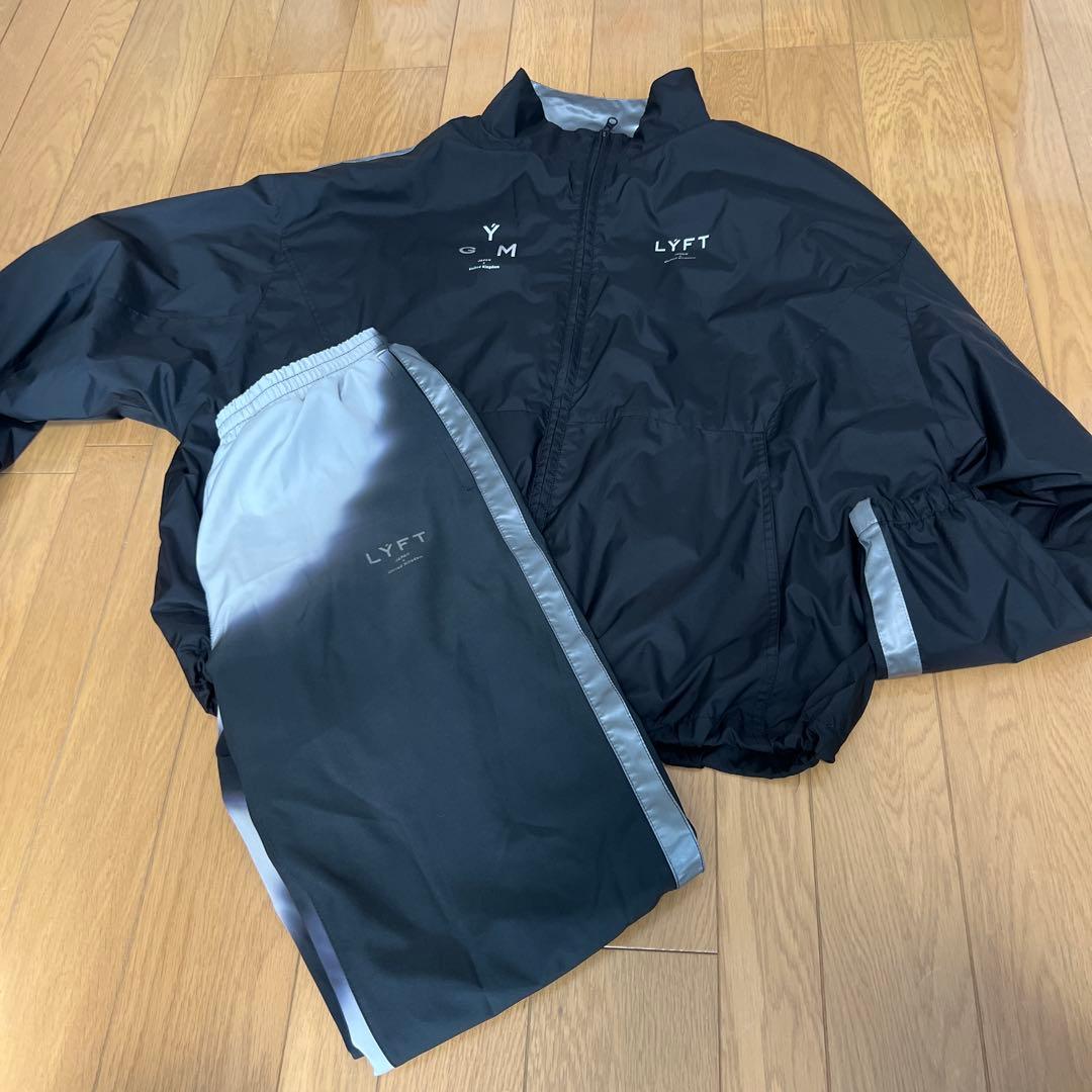 冬の断捨離！LYFT ナイロンセットアップ