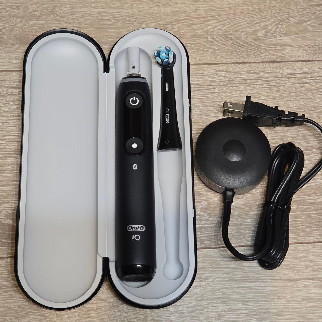 新品 ブラウン 電動歯ブラシ オーラルB iO9 iOM92B20BK-W