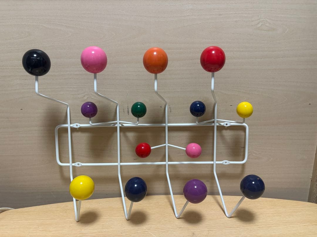 ハーマンミラー イームズ ハングイット オール マルチカラー デザイン