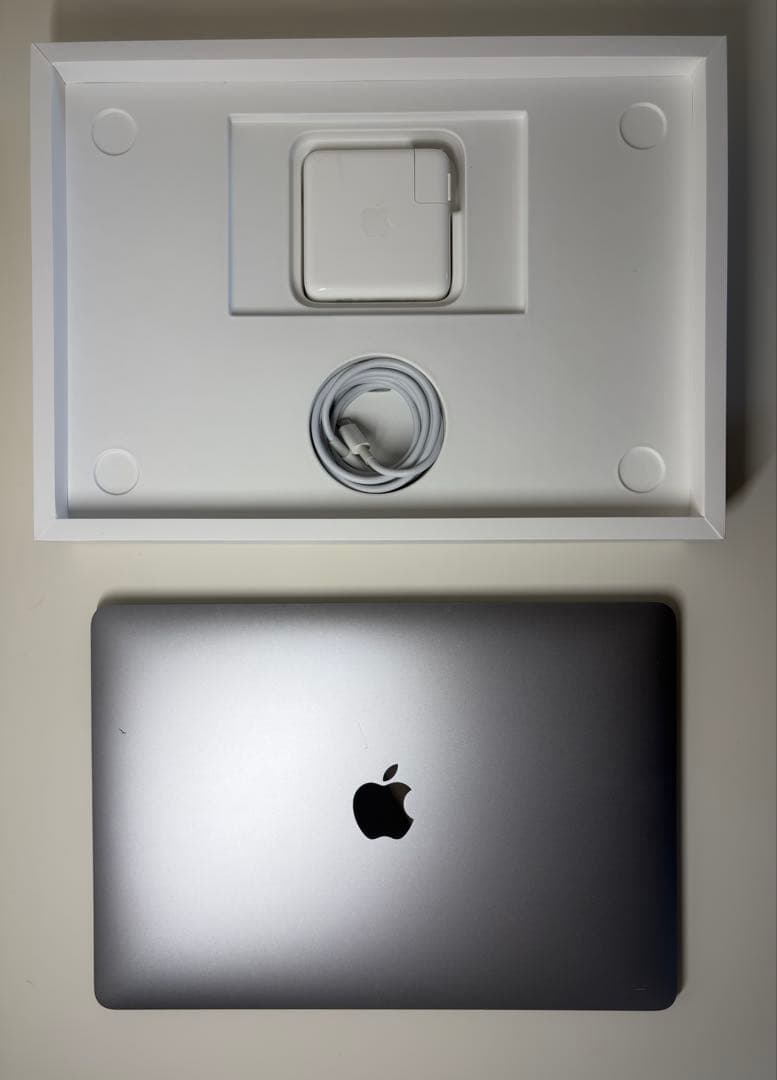 MacBook Pro 13インチ 2020年モデル Touch Bar