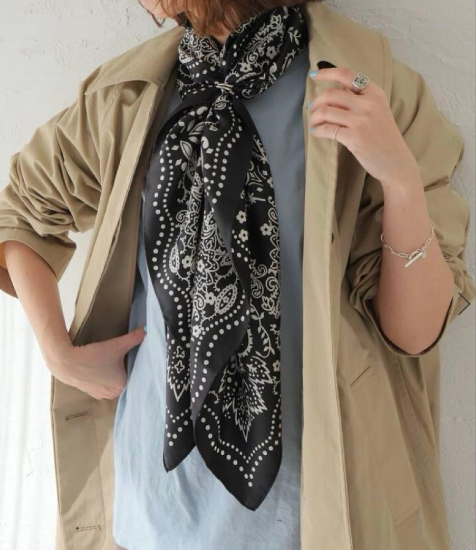 マニプリ　＜シルクスカーフ88＞カレイドバンダナ　ブラック