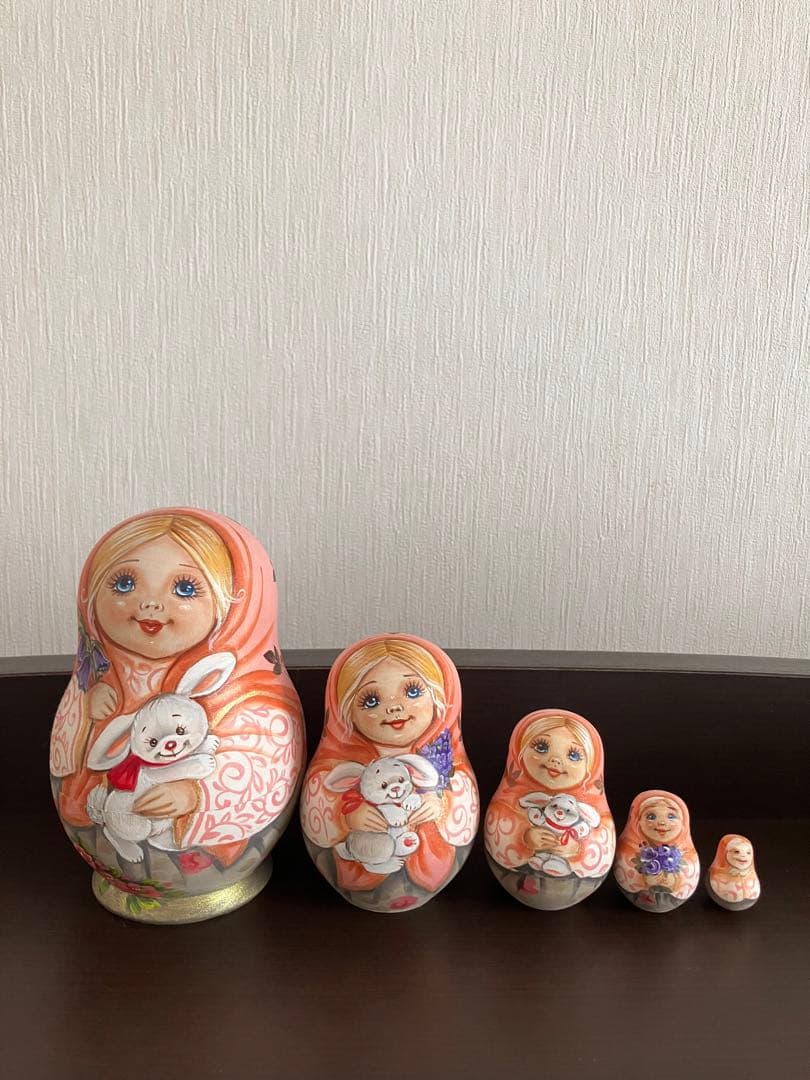 スヴェトラーナ・カヴァノヴァさんのマトリョーシカ 5個セット ピンク系 花柄