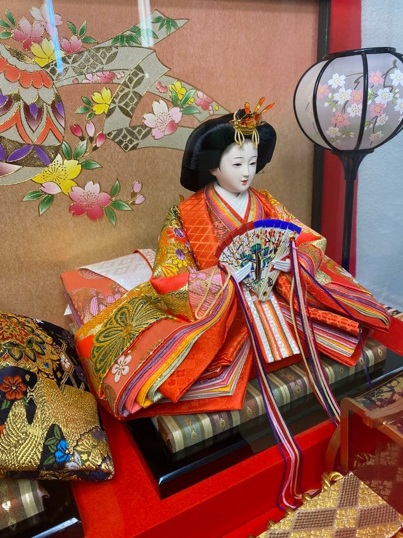 雛人形オルゴール付ガラスケース入り親王飾り・間口約７２×奥行約４０×高さ約４４㎝