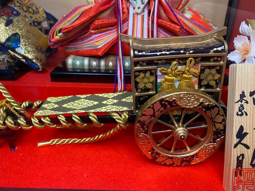 雛人形オルゴール付ガラスケース入り親王飾り・間口約７２×奥行約４０×高さ約４４㎝