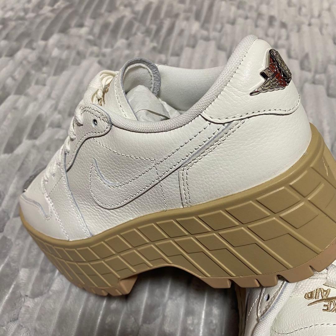 新品ナイキ ウィメンズ エアジョーダン 1 ブルックリン ロー 25.0㎝