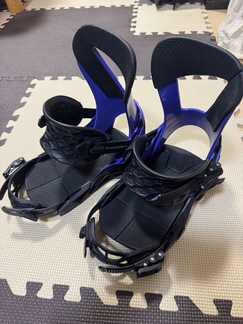 サロモン　ホログラム　Salomon HOLOGRAM 21/22 Sサイズ