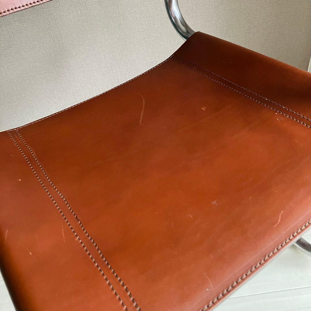 マルトスタム S34 カンティレバーチェア モビリア取り扱い 梱包発送たのめる便