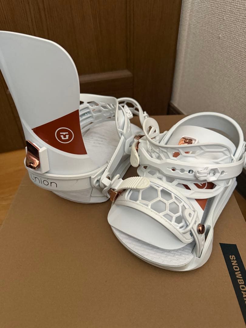 Union Juliet ホワイト ビンディング