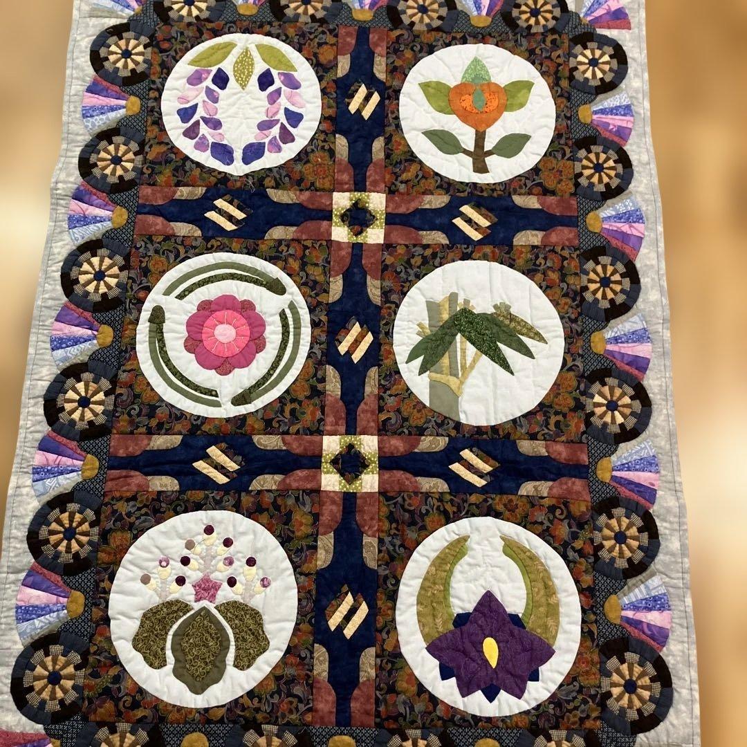 m*u様 新品　家紋のモチーフ パッチワークキルト　タペストリー他　127cmx