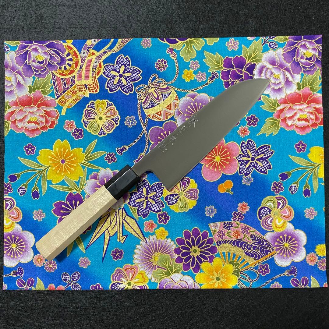 堺匠味正 プロ仕様 青スーパー 三徳 165mm 水牛八角柄