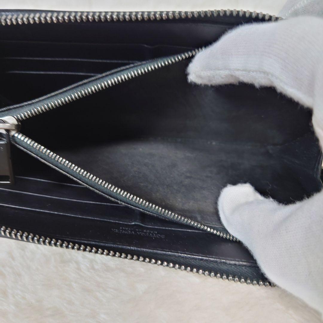 BOTTEGA VENETA イントレチャート 長財布 ラウンドジップ ブラック