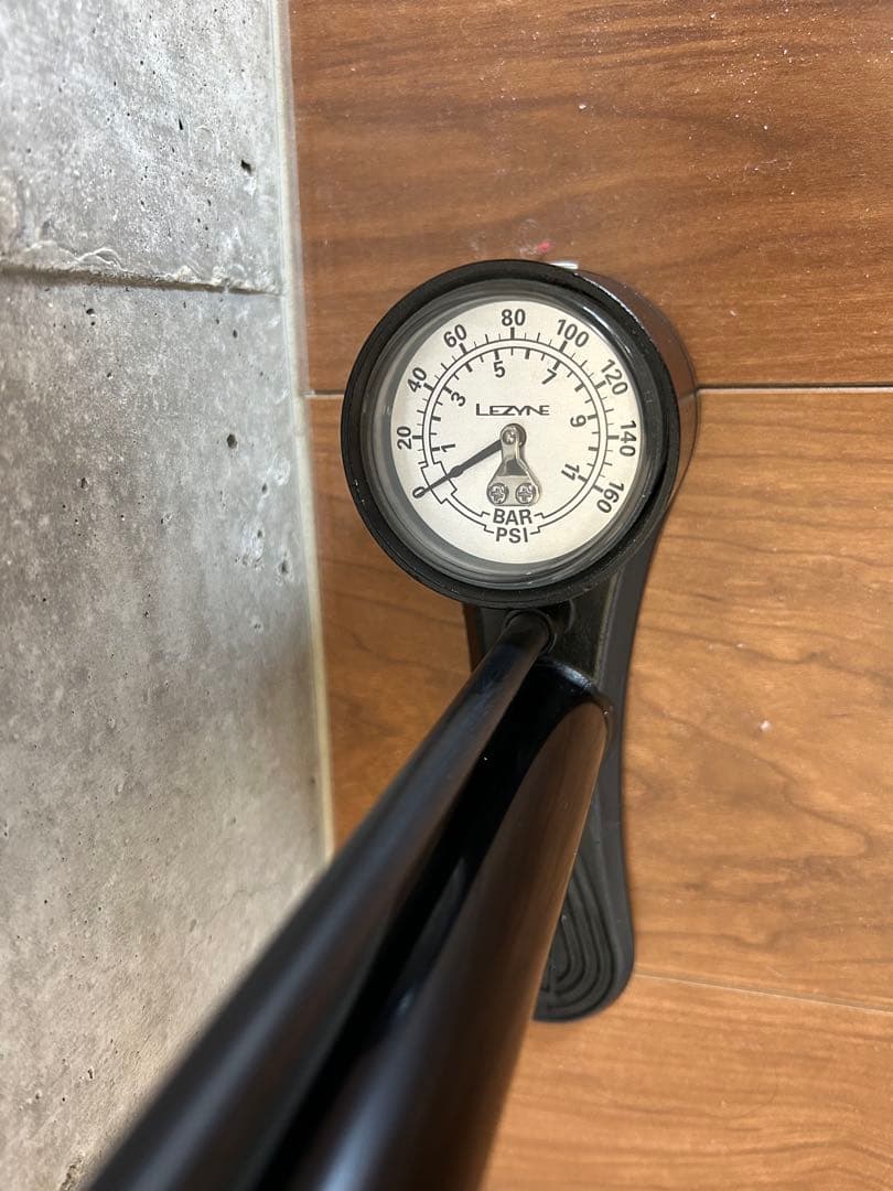 LEZYNE TRAVEL FLOOR DRIVE フロアポンプ