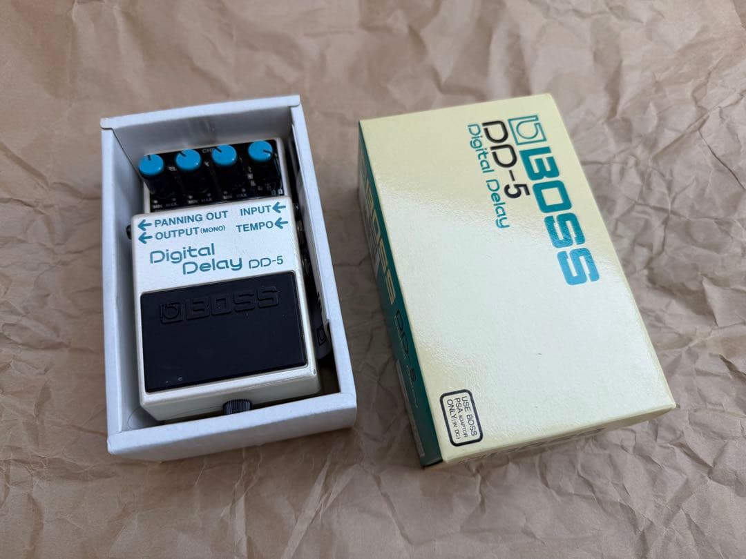 BOSS DD-5 Digital Delay 取説、外箱付き