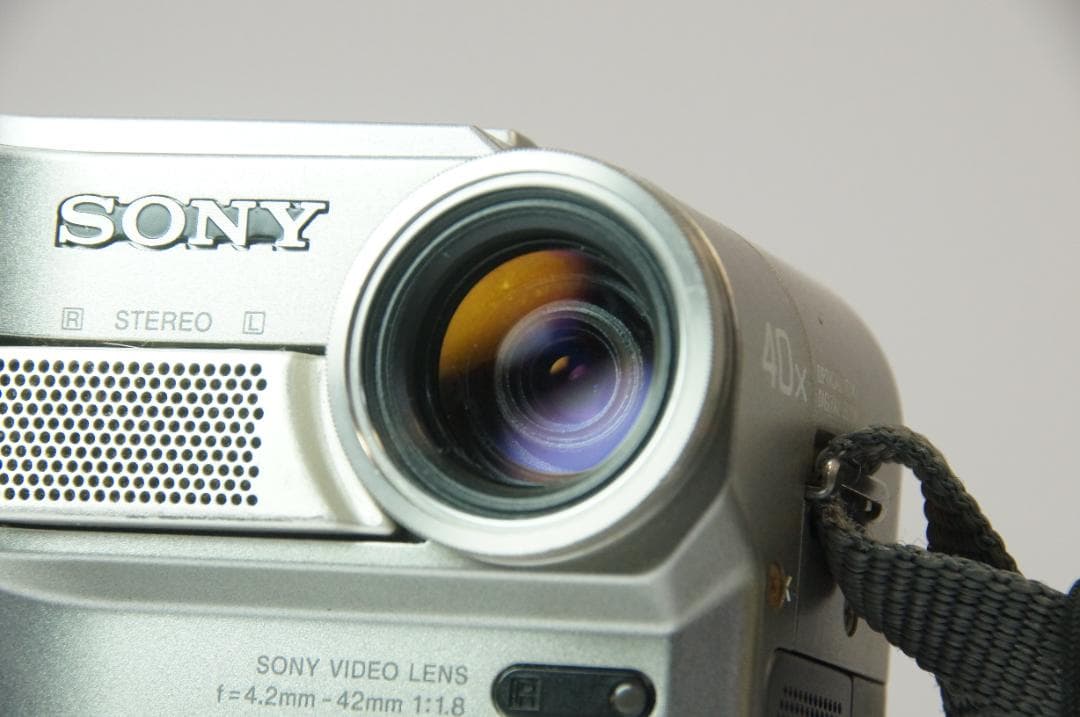 【動作品】 SONY ビデオカメラ DCR-SC100 miniDV ダビング