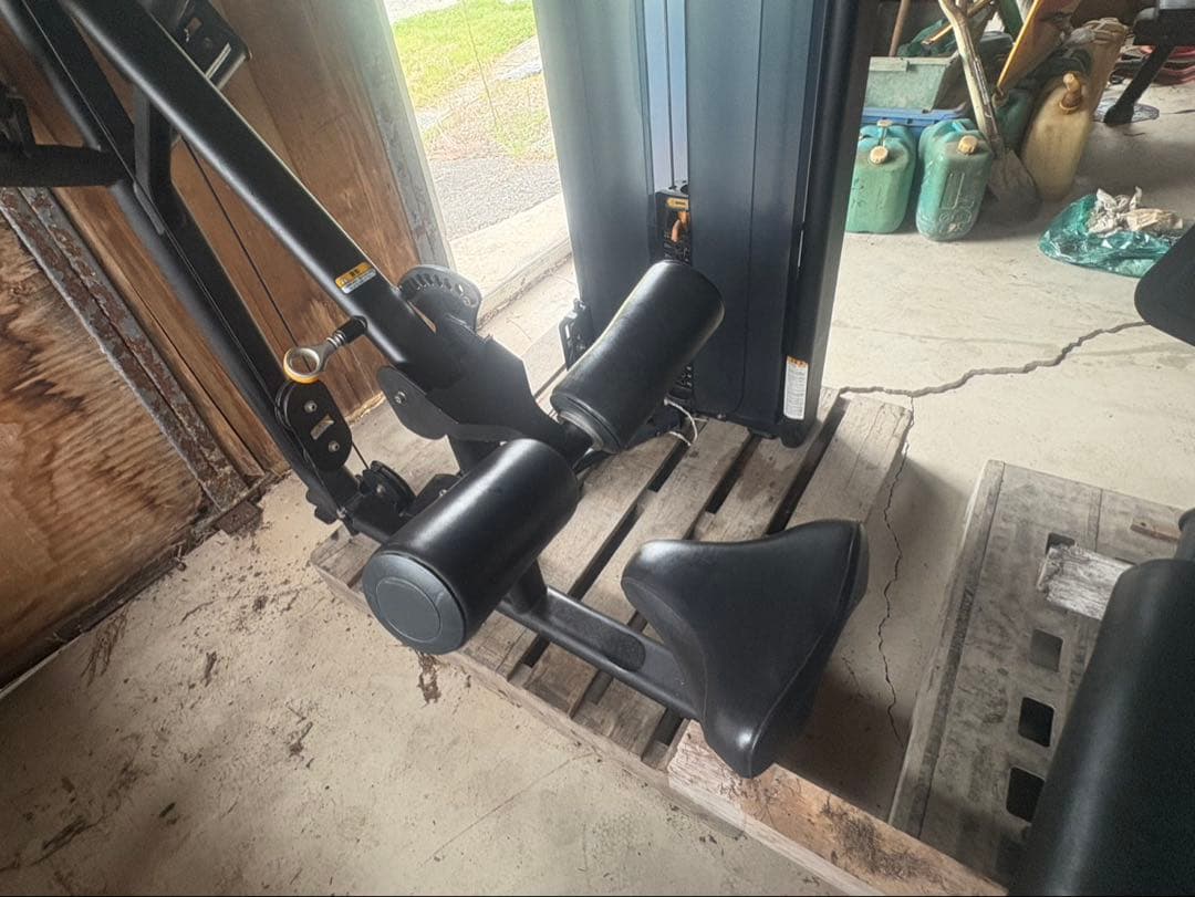 最高級　ラットプルダウン 業務用 ウエイトトレーニング MATRIX