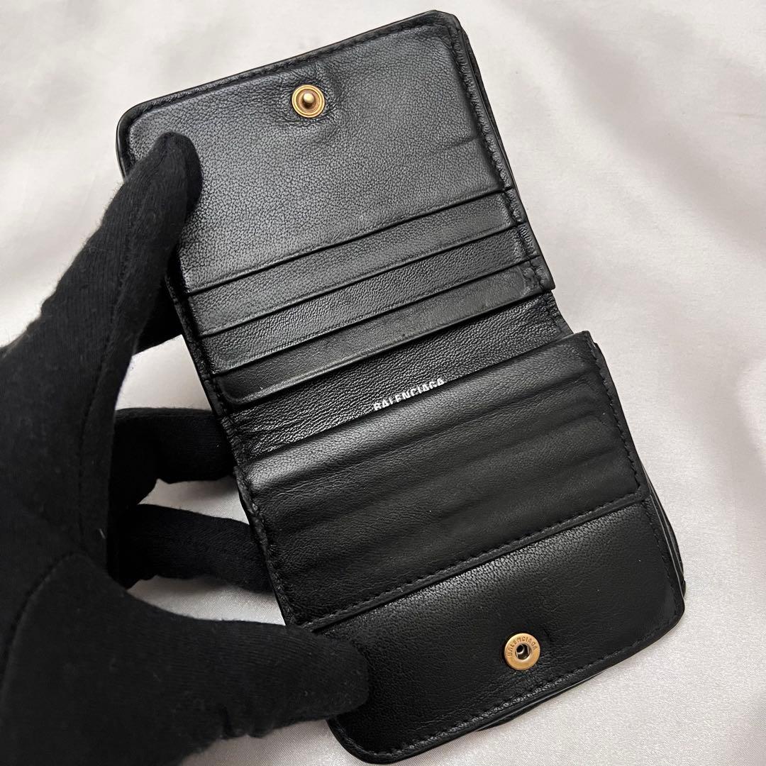 ◇美品◇バレンシアガ　二つ折り財布　コンパクト　白ロゴ×ブラック　レザー