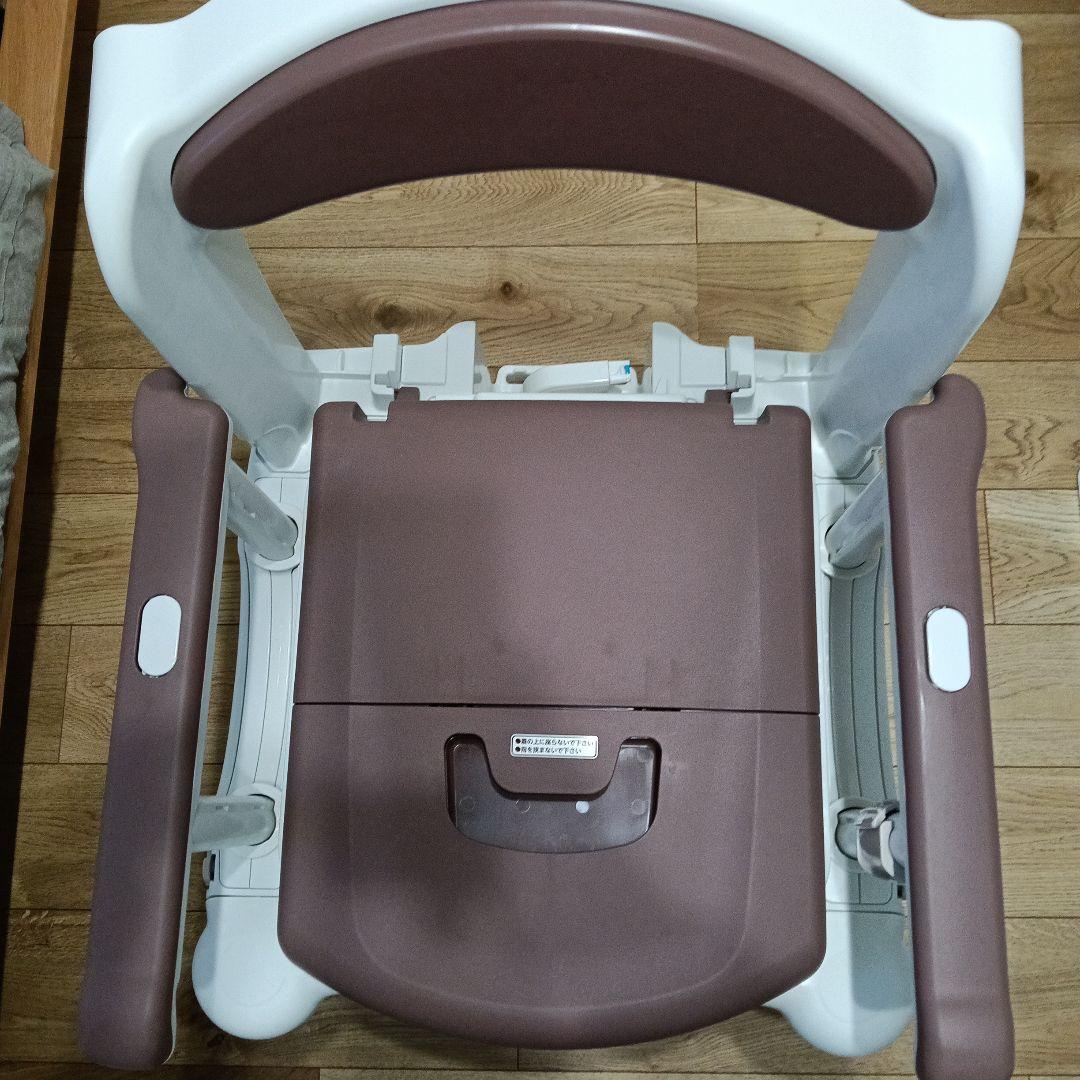 ポータブルトイレ アームレスト付き ブラウン/ホワイト アロン化成　FX-30S