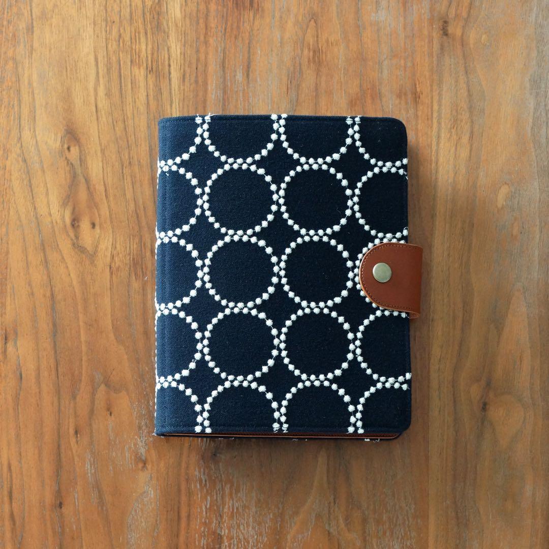 ミナペルホネン　タンバリンdopブラック　A5 6穴システム手帳