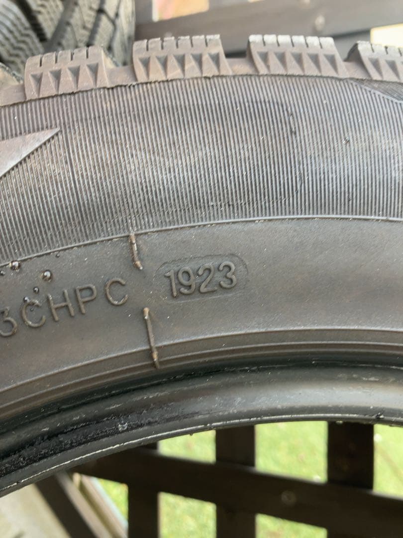 WIFLY スタッドレスタイヤ 185/65R15