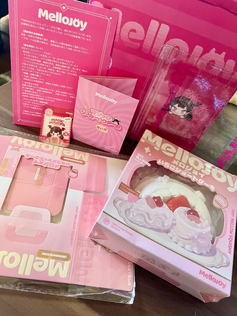 未開封MelloJoy いちごショートケーキホール　限定BOX付き