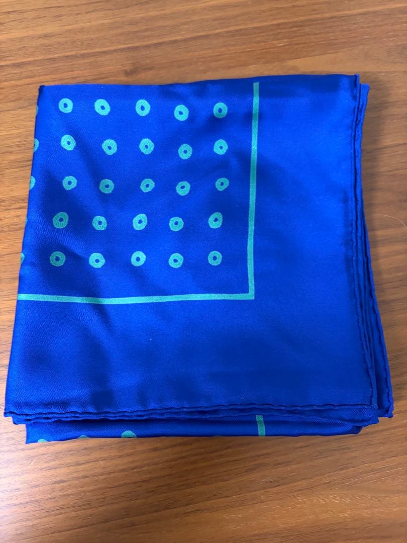 Charvet ドット柄スカーフ 3点（ブルー、ホワイト、ネイビー）