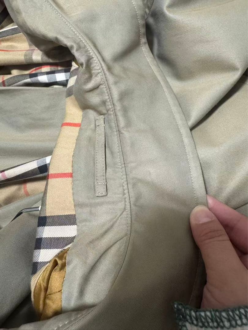 美品　バーバリー　大きいサイズ　トレンチコート