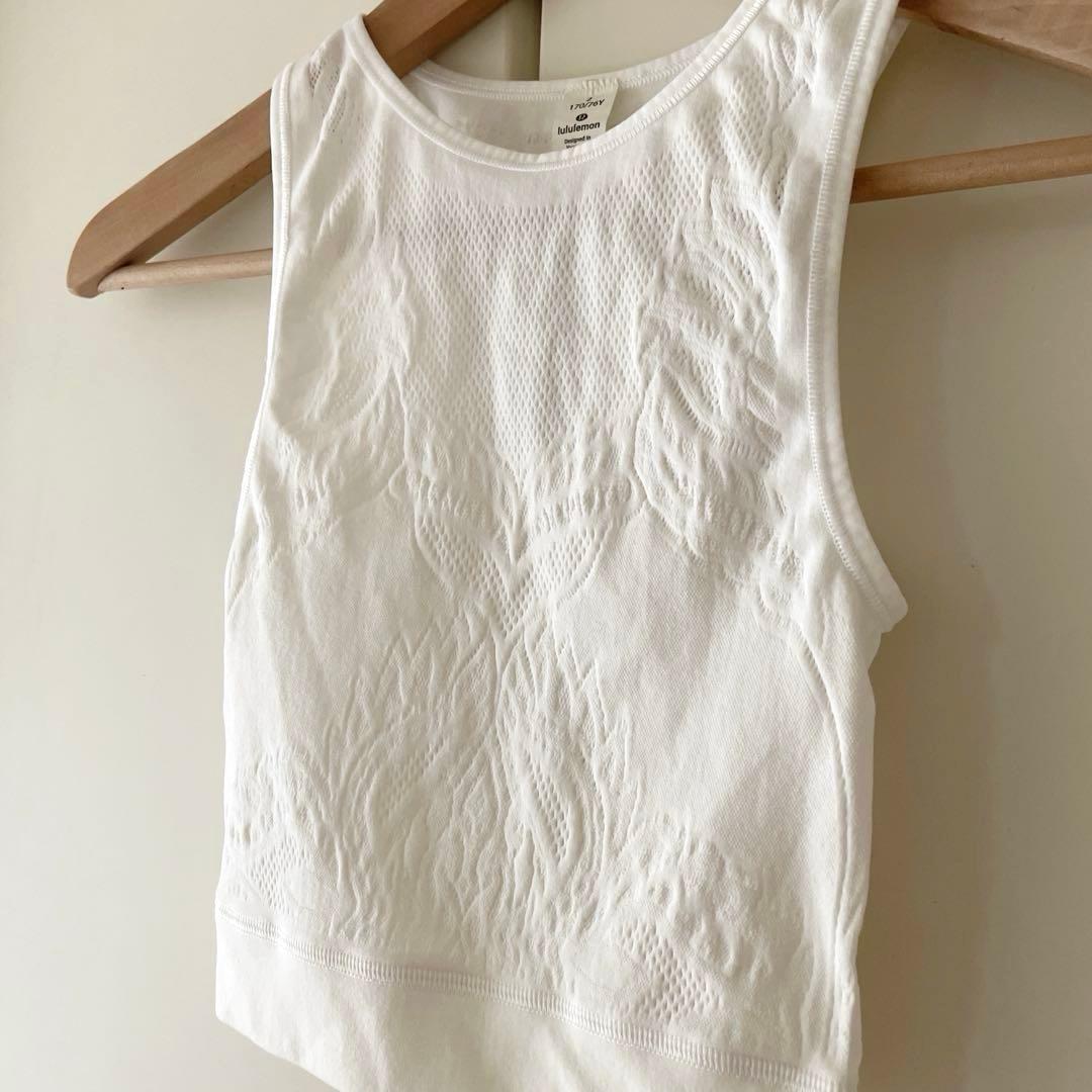 【新品】ルルレモンlululemonヨガトップス　ピラティス　ホワイト2