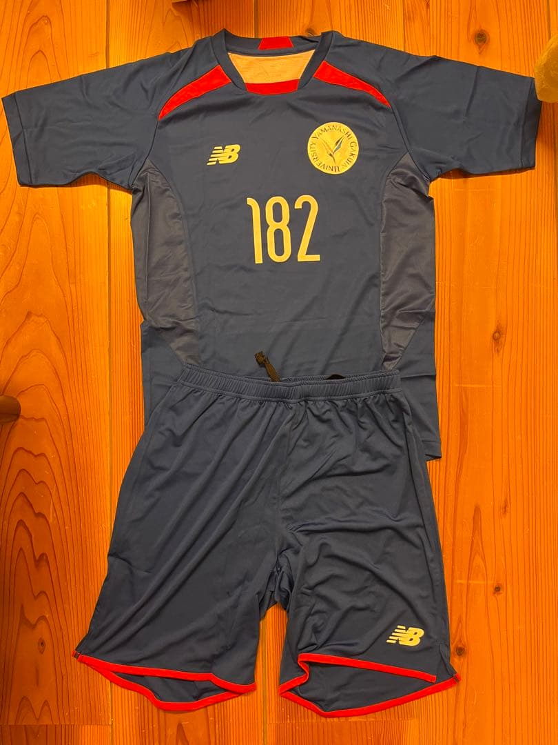 山梨学院大学サッカー部　半袖ユニフォーム上下セット