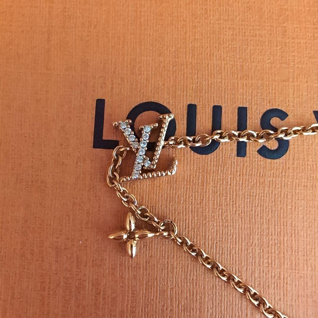 LOUIS VUITTON ロゴチャーム ブレスレット