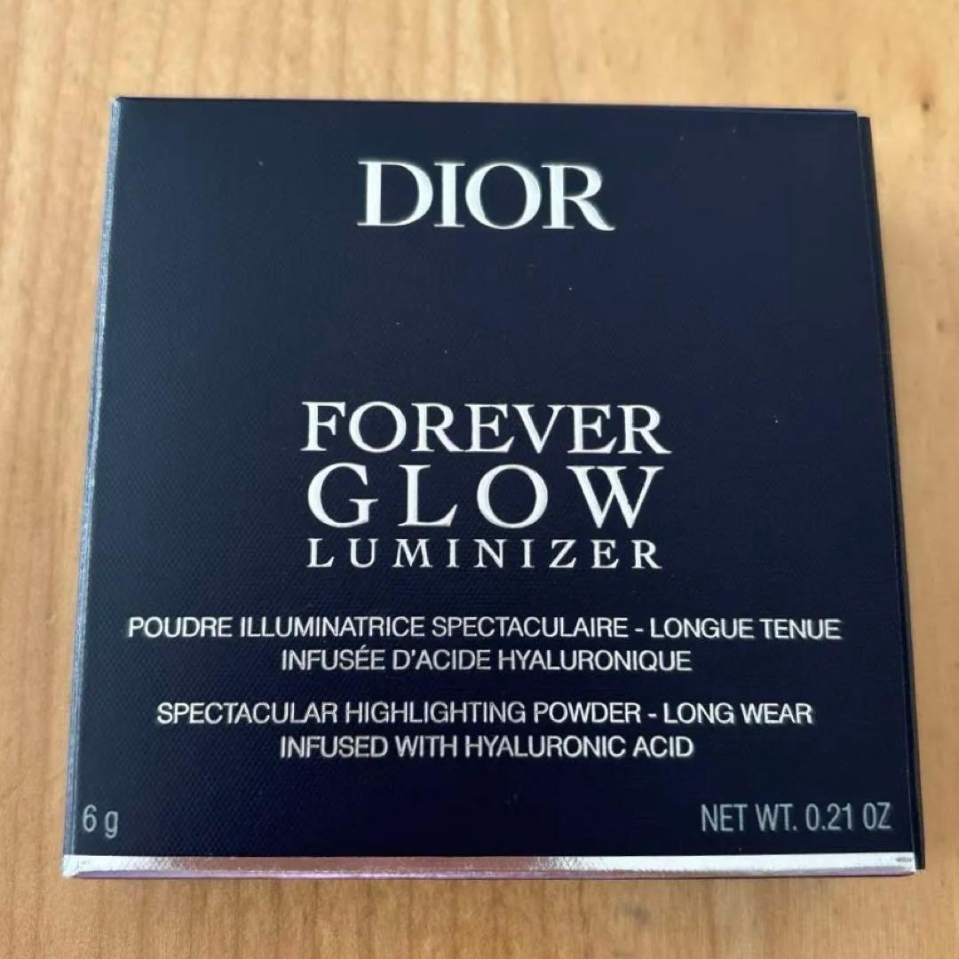 新品　ディオールスキン フォーエヴァー グロウ ルミナイザー 001