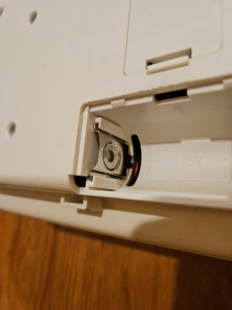 【ジャンク品】 TWEMCO(トゥエンコ) QD-35 時計 ホワイト