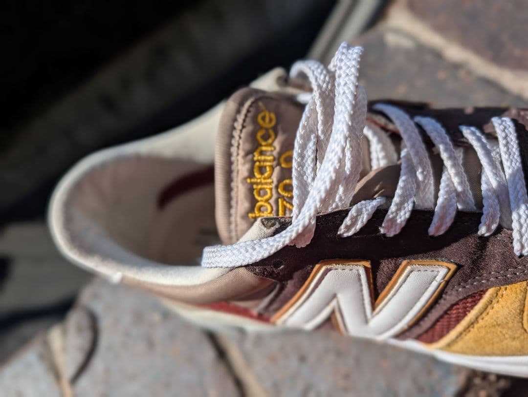 new balance 770.9 ブラウン/イエロー スニーカー、28.5cm