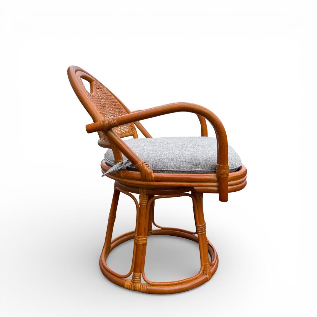 【新品】360度回転　天然ラタン 回転座椅子 籐 肘掛け付き　アウトレット