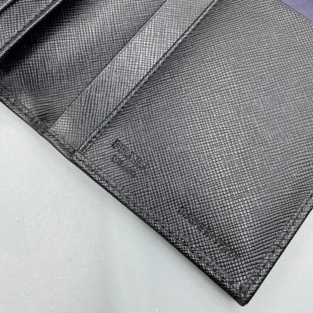 25未使用　PRADA ブラック 長財布 箱付き