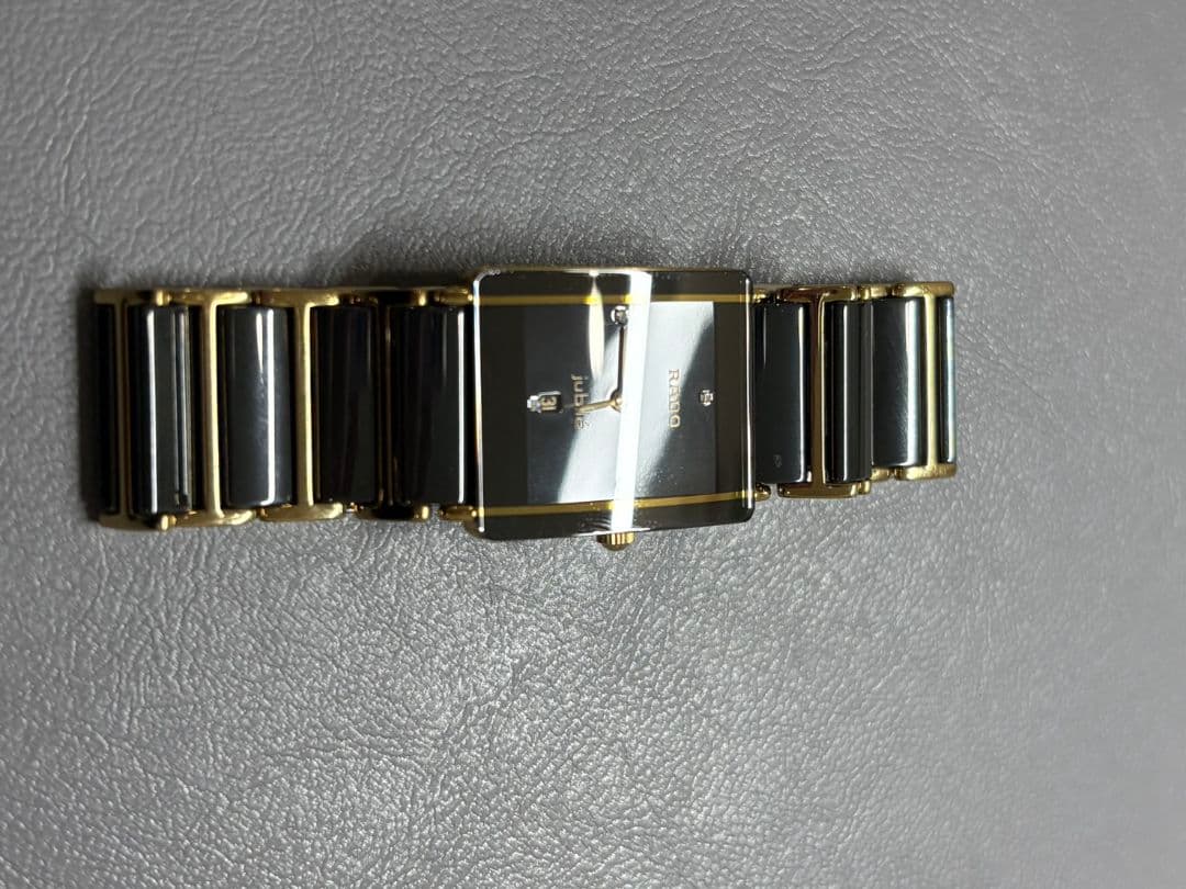 RADO jubilee クォーツ腕時計 黒金　ラドーダイヤ４P