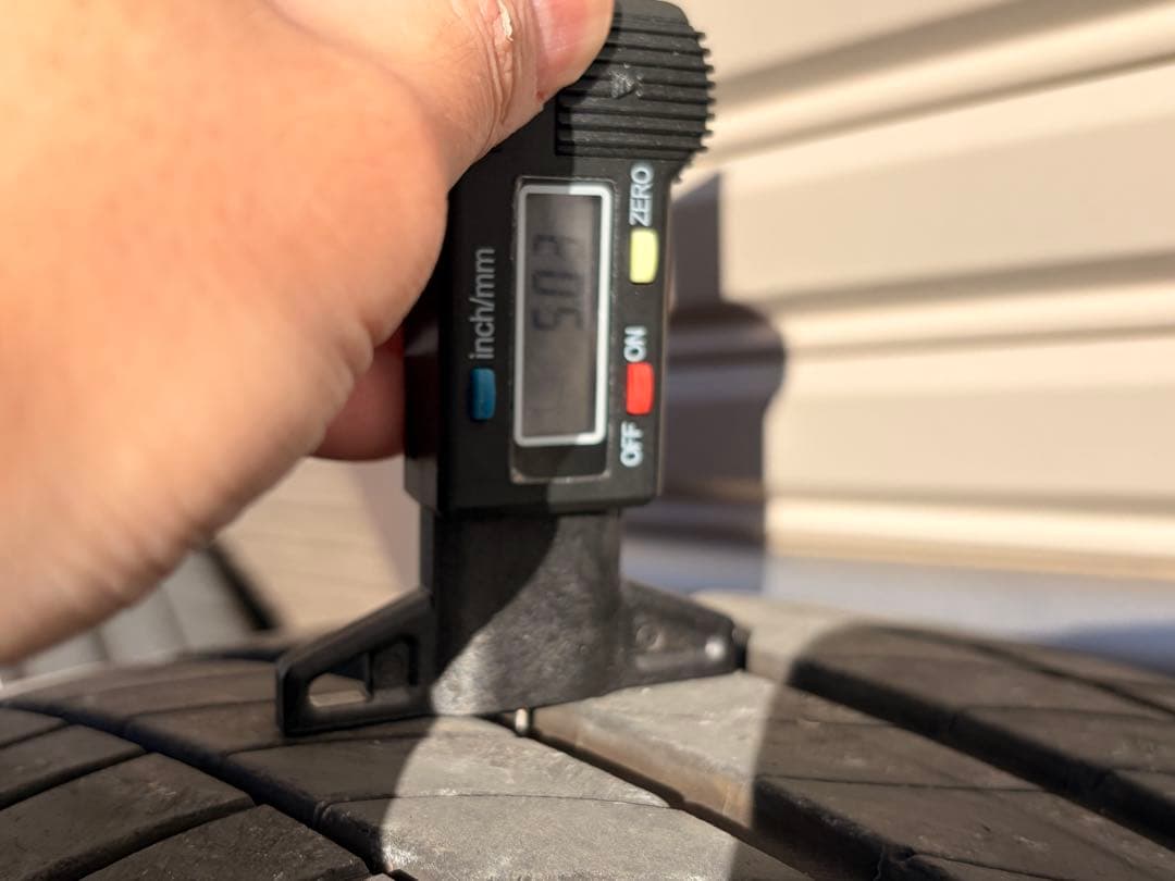 ヴェゼルRV5 純正タイヤホイール 18インチ