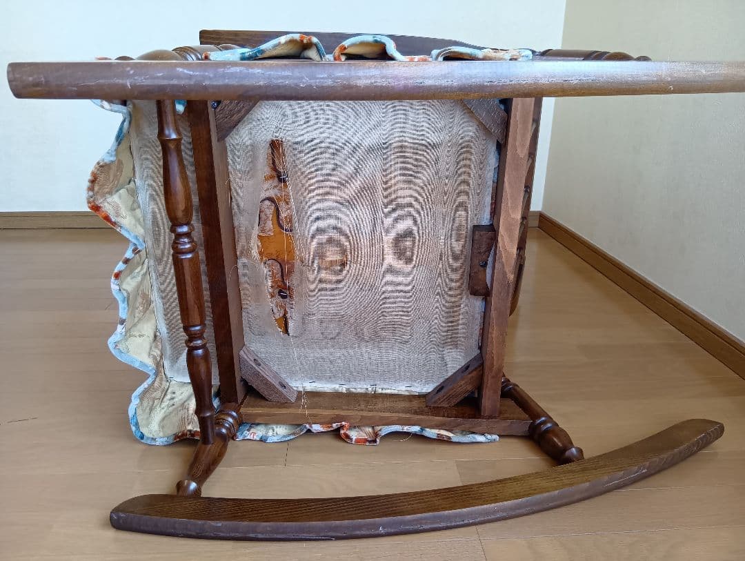 ロッキングチェア　１脚