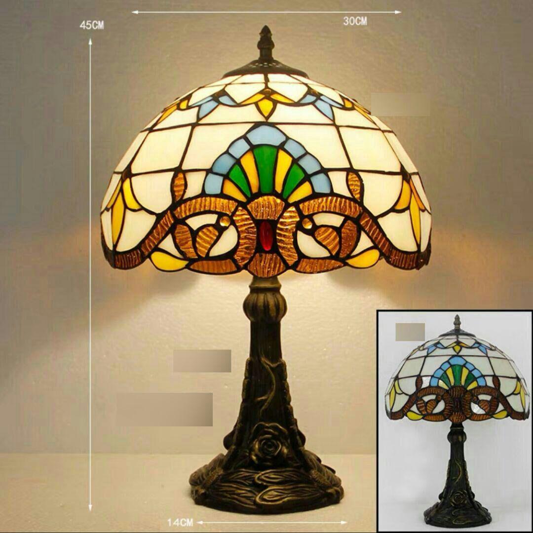 ティファニースタイルテーブルランプ電気スタンドガラスランプ \r バロック91