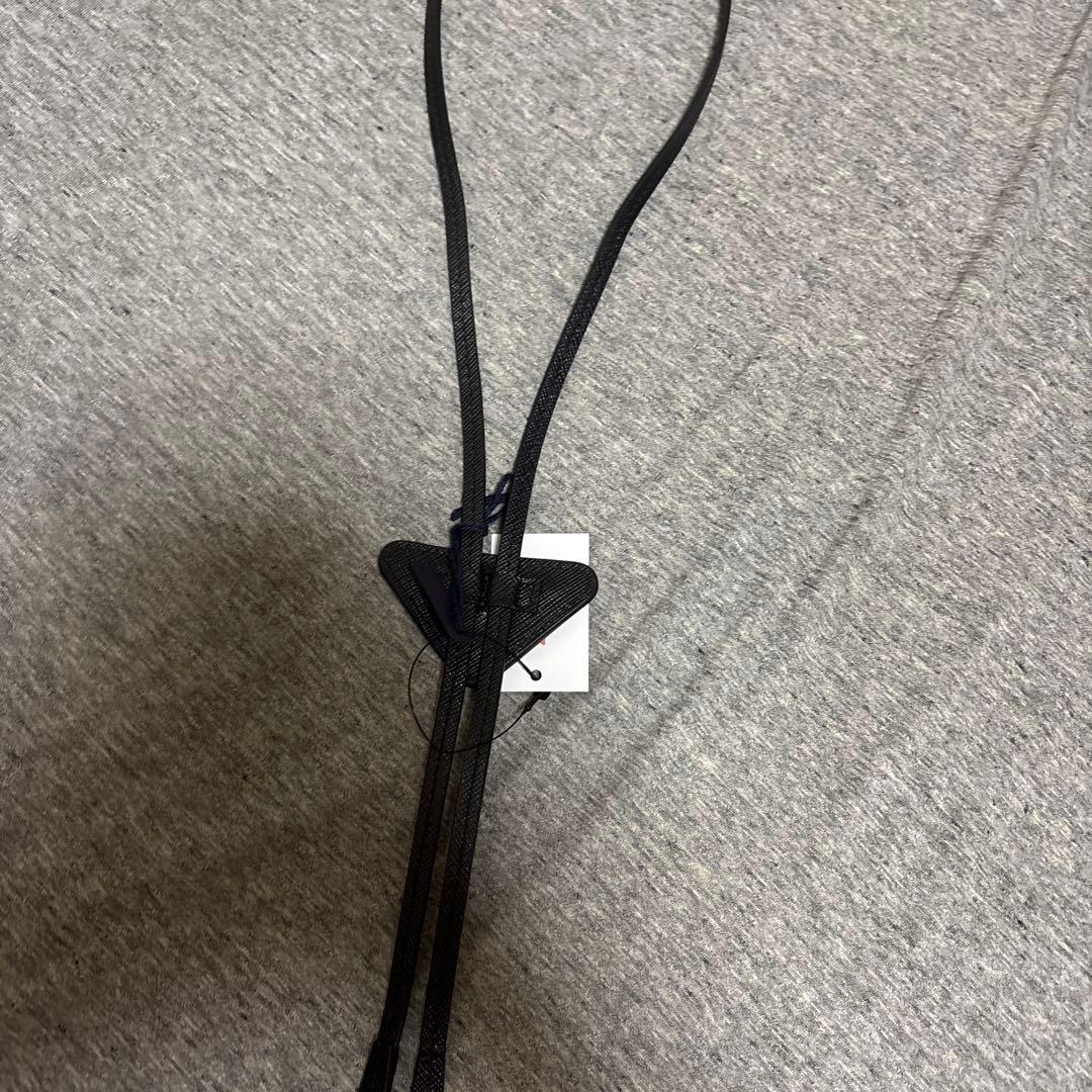 【PRADA】プラダ レザー ボロタイ