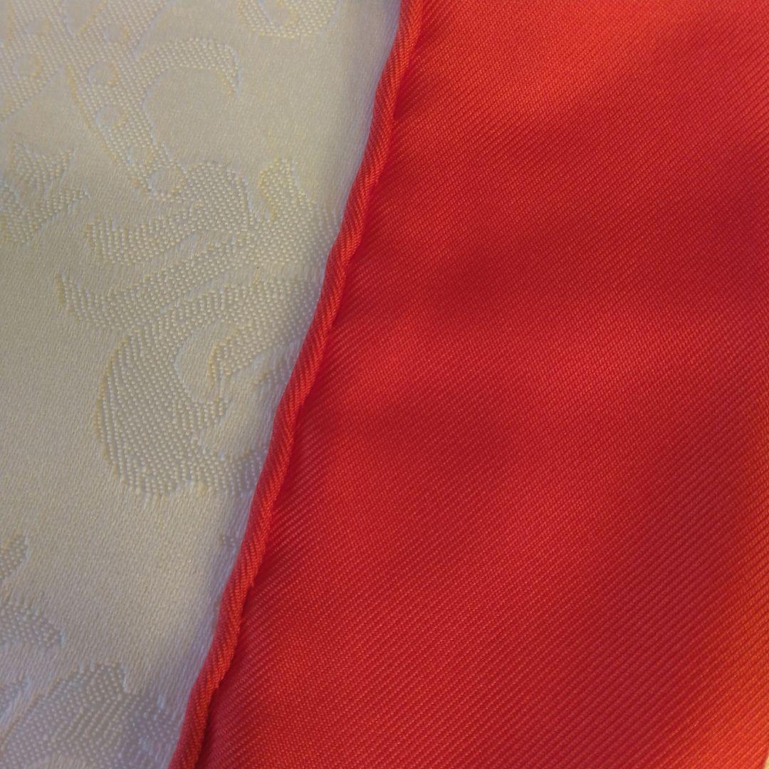 HERMES エルメス　トナカイ　クリスマス　シルクの光沢　スカーフ　赤