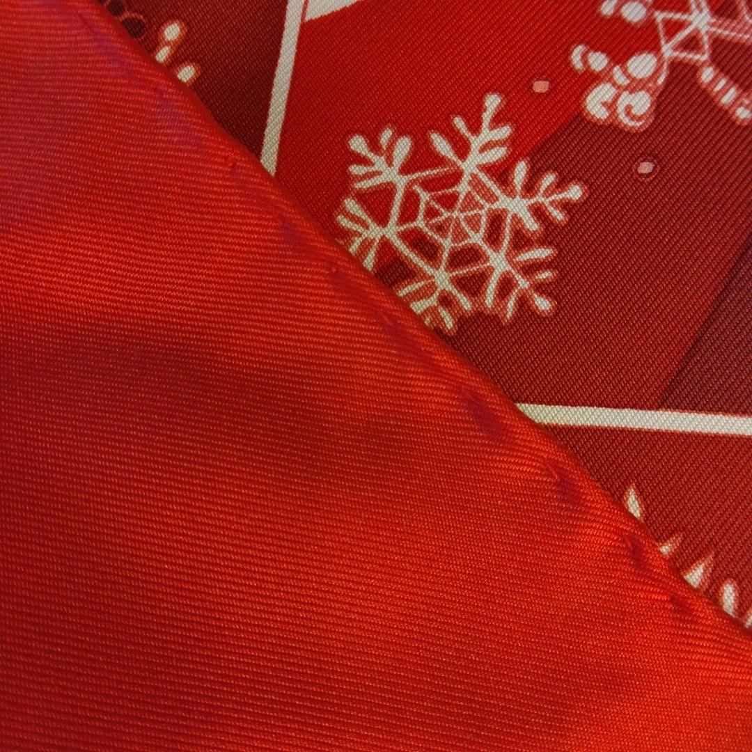 HERMES エルメス　トナカイ　クリスマス　シルクの光沢　スカーフ　赤