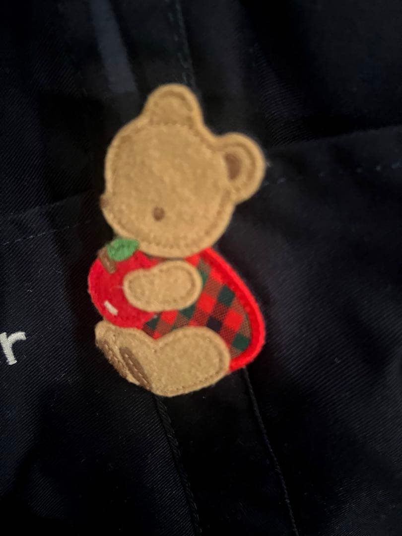 ファミリア(familiar) 黒 マザーズバッグ クマ刺繍付き