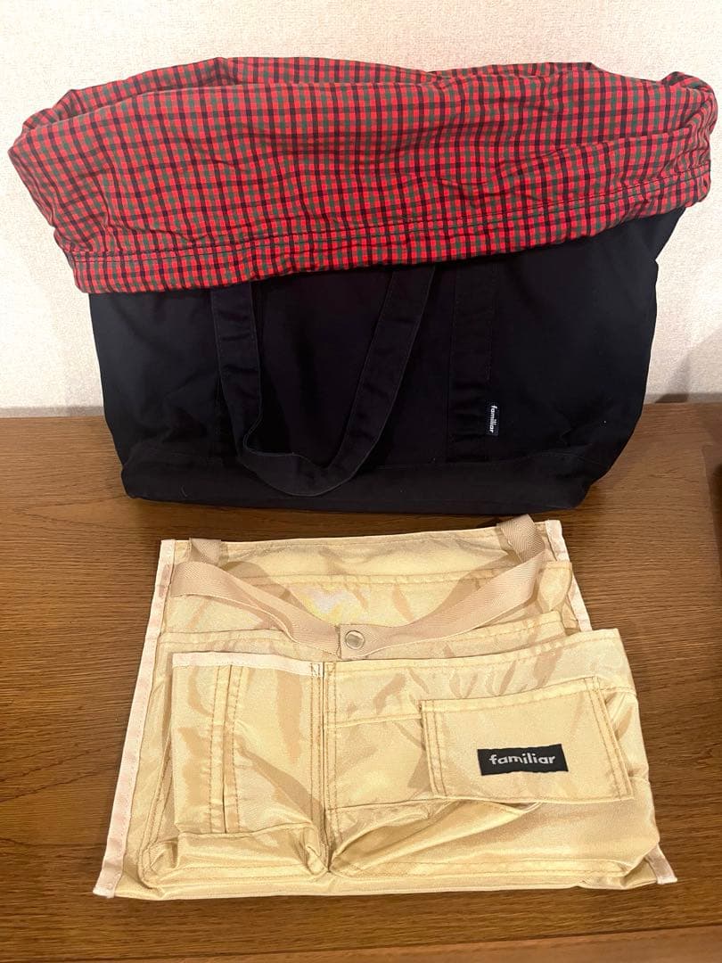 ファミリア(familiar) 黒 マザーズバッグ クマ刺繍付き