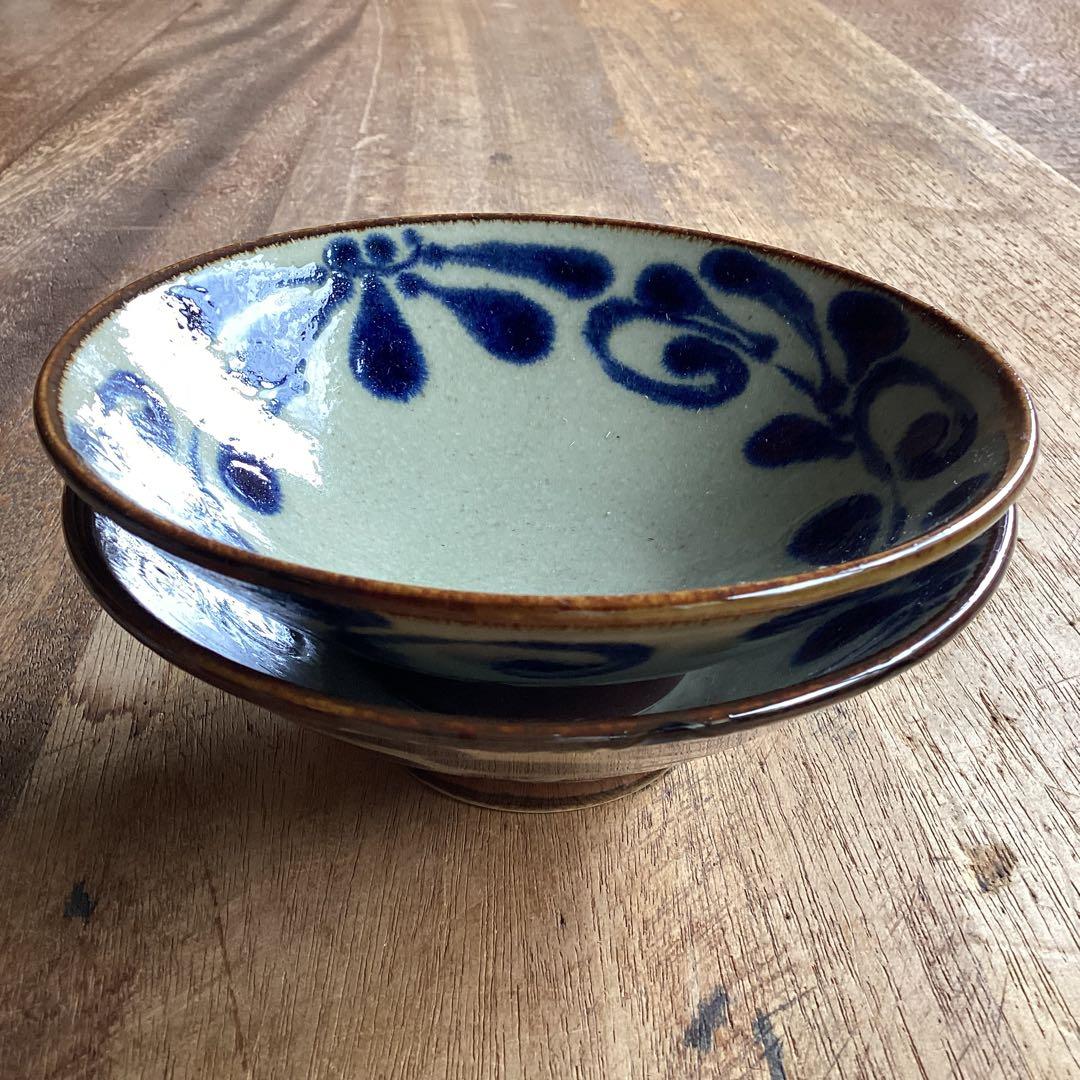 ☘️merci☘️です。新品美濃焼　琉球瑠璃唐草麺鉢　うどん丼10枚セット他