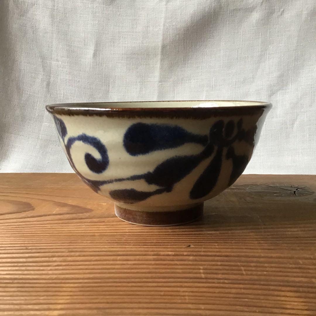 ☘️merci☘️です。新品美濃焼　琉球瑠璃唐草麺鉢　うどん丼10枚セット他