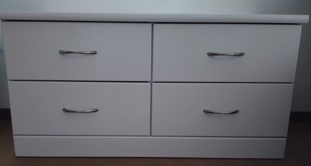 チェスト✿ホワイト木製チェスト ✿　 引き出し4つ