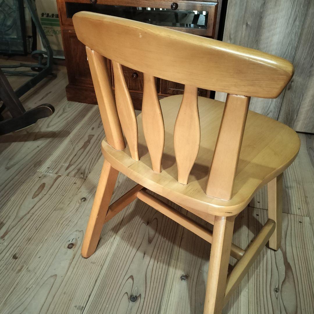 コンパクトなダイニングチェア　ウィンザーチェア　天然木