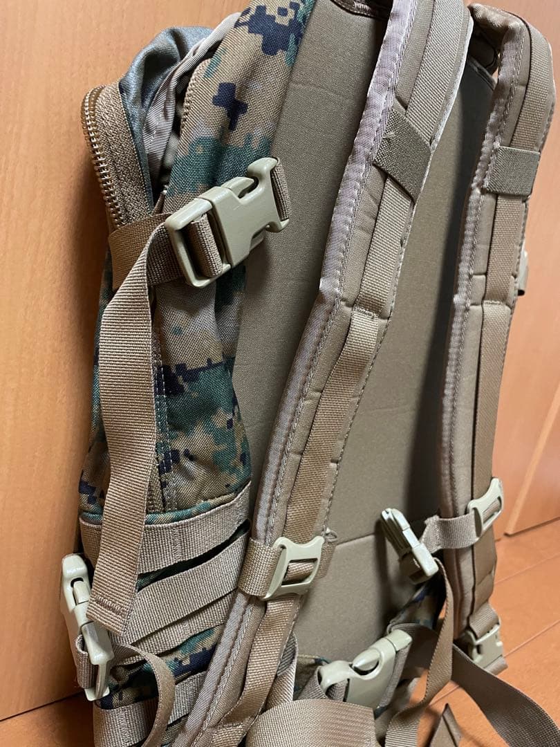 アサルトパック　APB03 迷彩リュック　バックパック